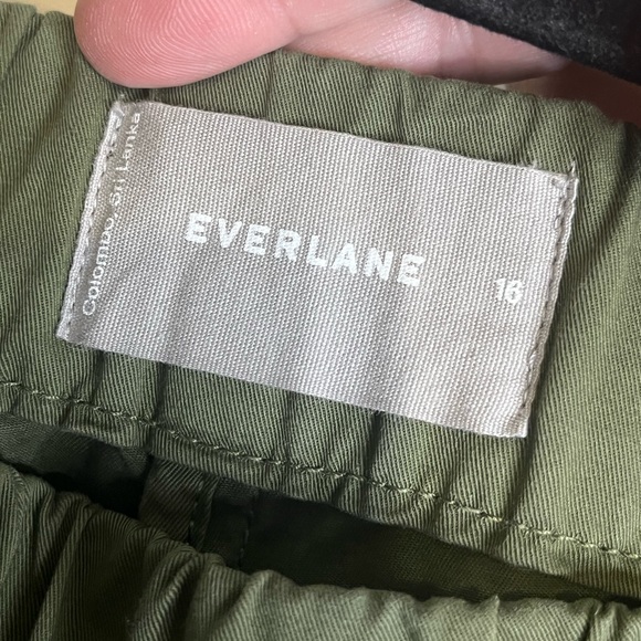 Everlane Women’s Size 16 (Waist 34) “The Easy Pant” in Kalamata (Green) - Picture 4 of 8